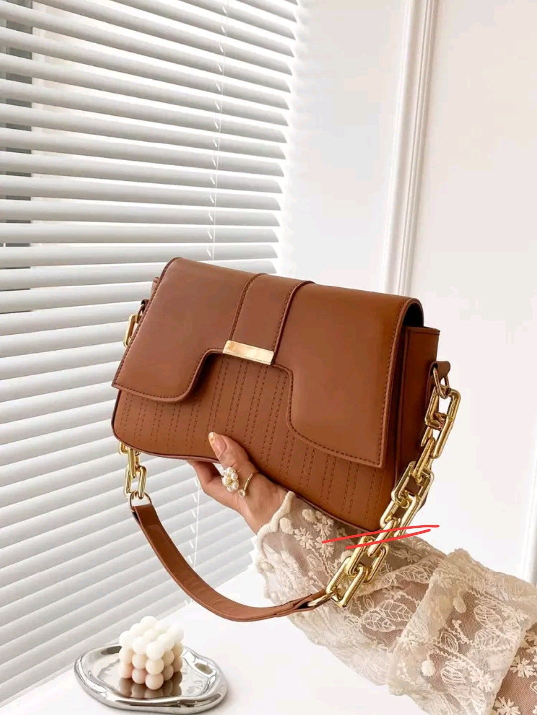 Bolso de mano versátil