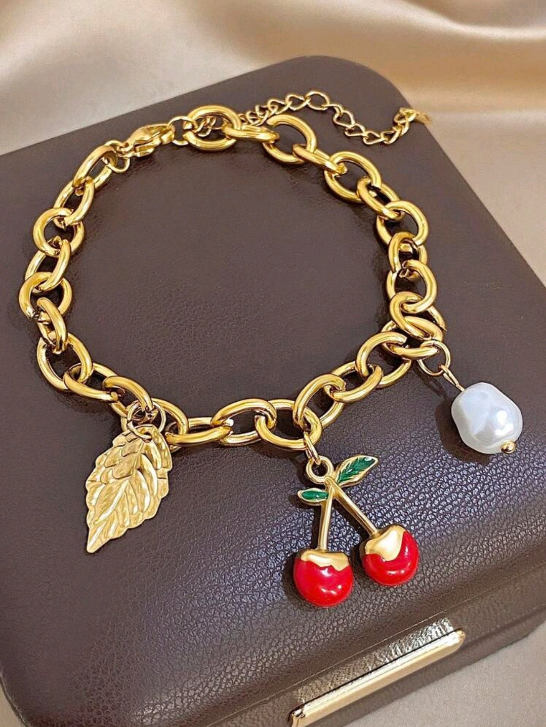 Pulsera diseño de cerezas 🍒
