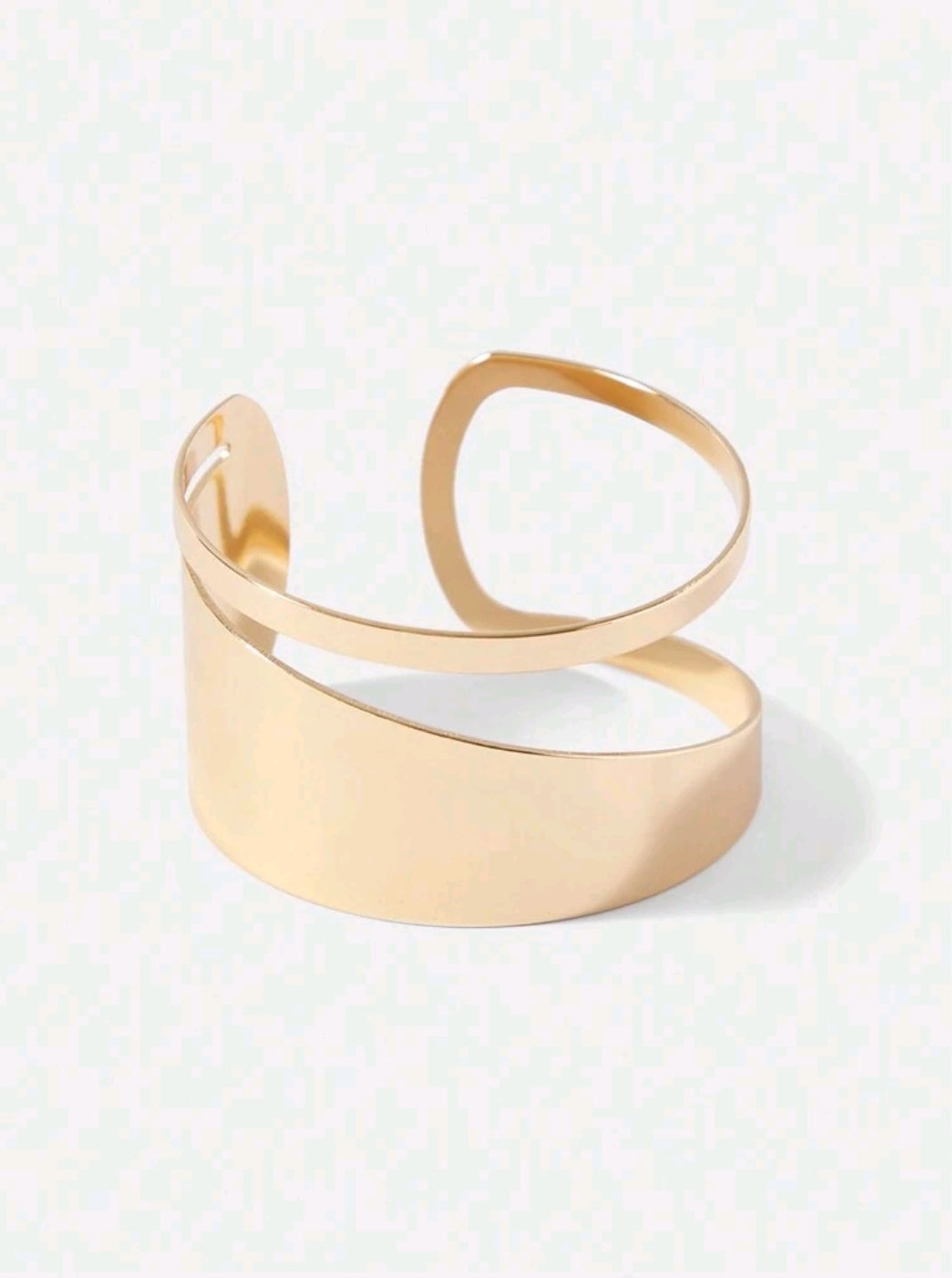 Pulsera dorada ajustable